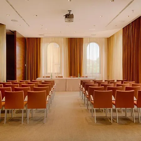 Nh Hotel 4*