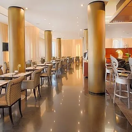 Hotell Nh Siena