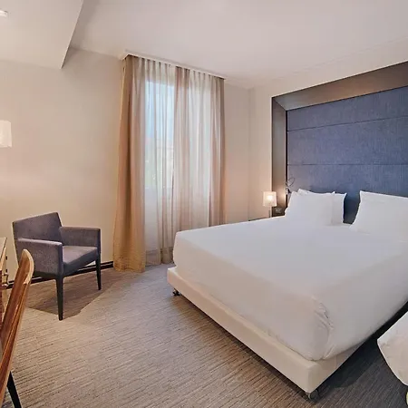 Nh Hotel 4*
