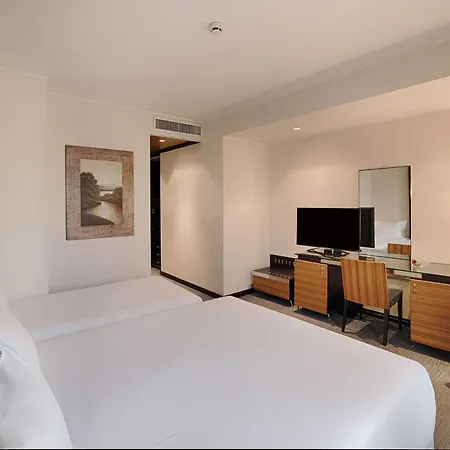Hotel Nh Siena